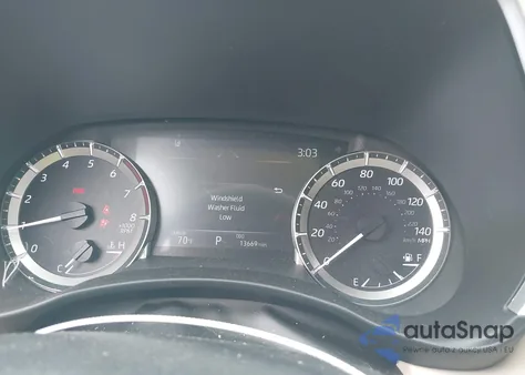 2024 Toyota Highlander Xle z USA, uszkodzony, nr VIN 5TDKDRBH1RS551813